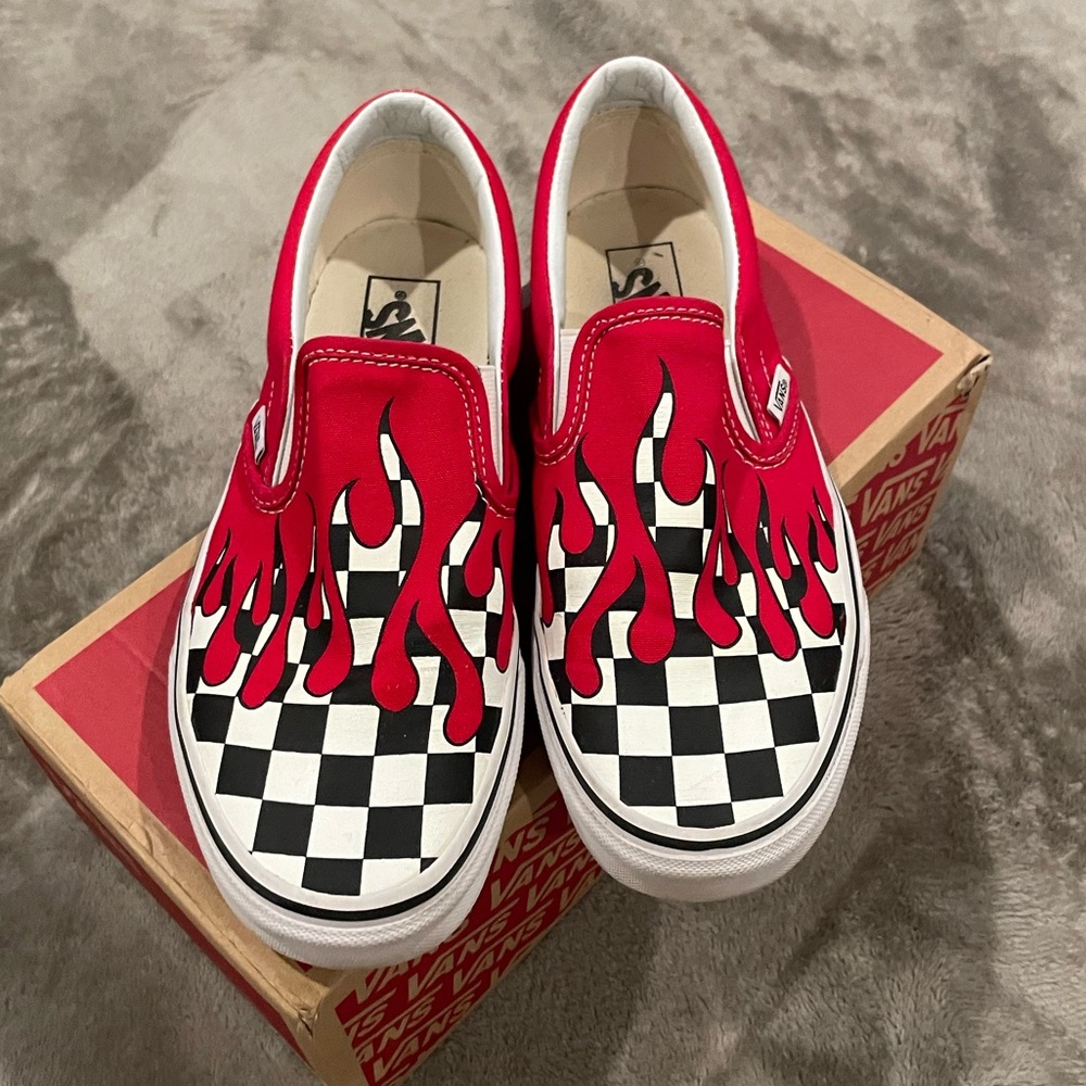 Checkered flame slip on vans - Picture 6 of 7